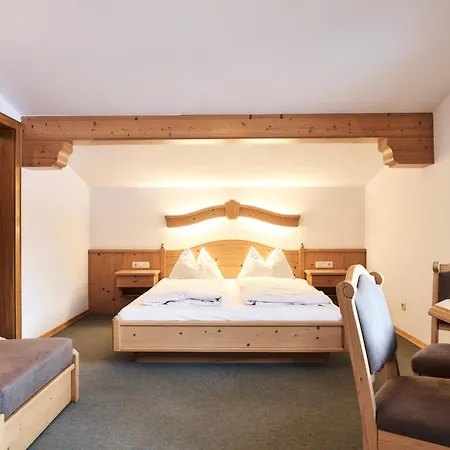 Heiterwanger Hof Appartments 하이테르방