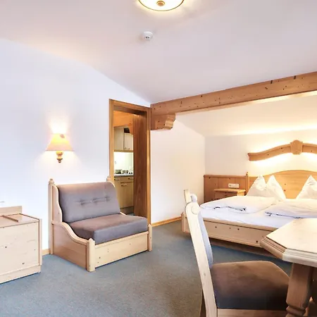 Heiterwanger Hof Appartments 3* 하이테르방