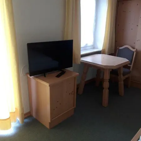 Hotel Heiterwanger Hof Appartments 3*